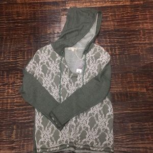 Hem & Thread Sweatshirt